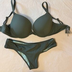 🔥VICTORIA SECRET SWIMSUIT 2 pc 36D